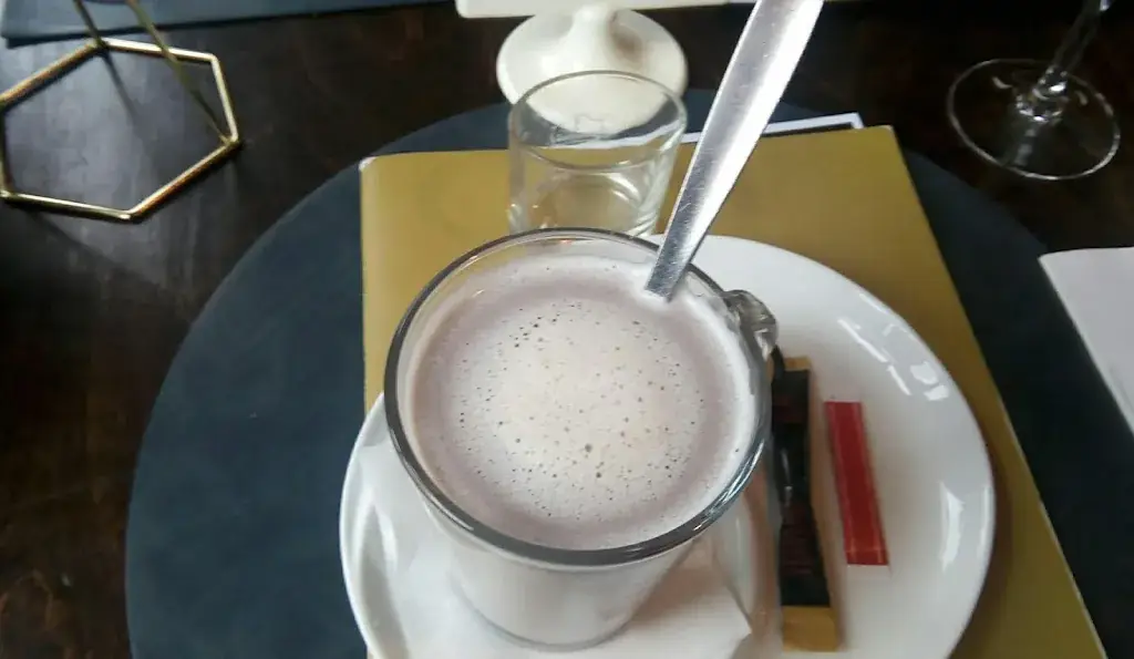 Moji Obasa_Zoete Bron_Oud-Heverlee_review