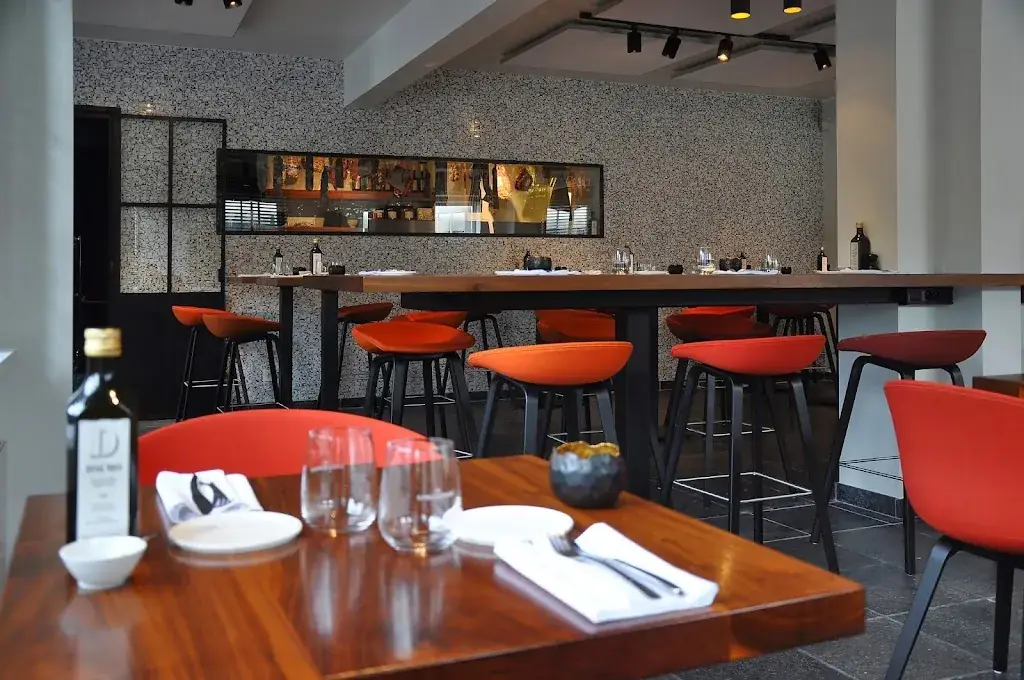 Vin Perdu Bar-Bistro_Oud-Turnhout_slider_image_1