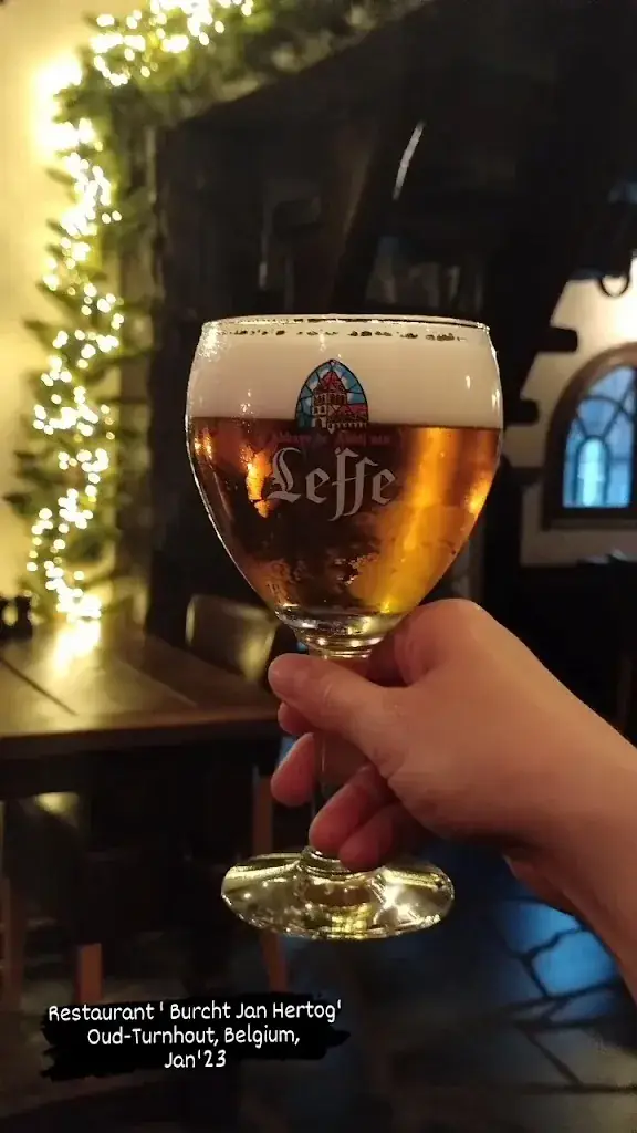 Burcht Hertog Jan_Oud-Turnhout_slider_image_2