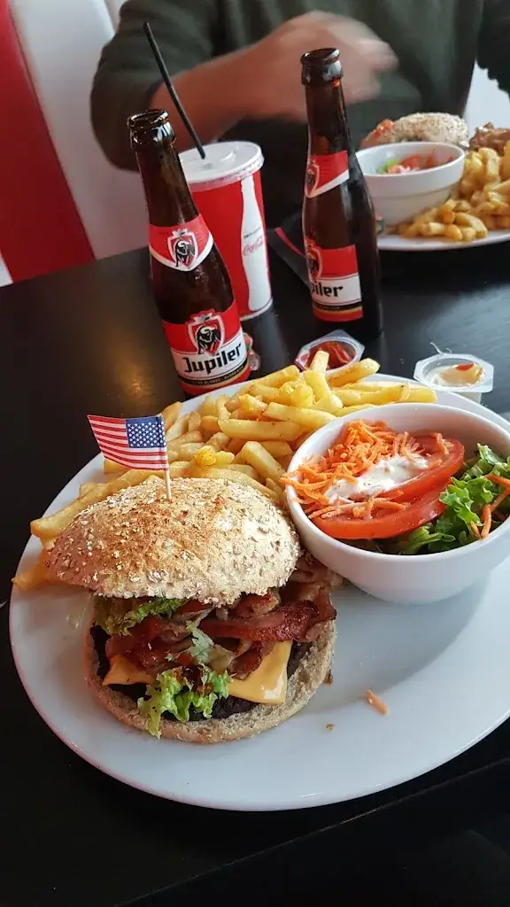 Matthias Minjauw_Route 46_Oudenaarde_review