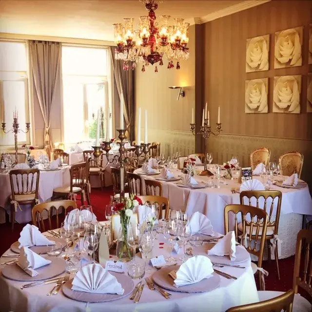 Salons Provoost feestzaal & restaurant by Bart & Charlotte_Oudenburg_slider_image_3