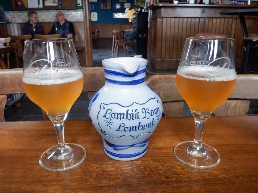 Dirk Dom_Café De Bascule_Pepingen_reseña