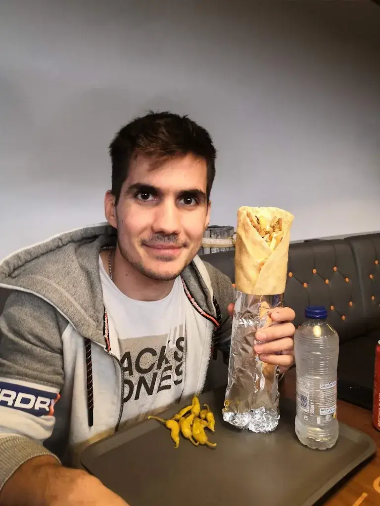 Allan Van Roey_EFES KEBAP OPGLABBEEK_Oudsbergen_review