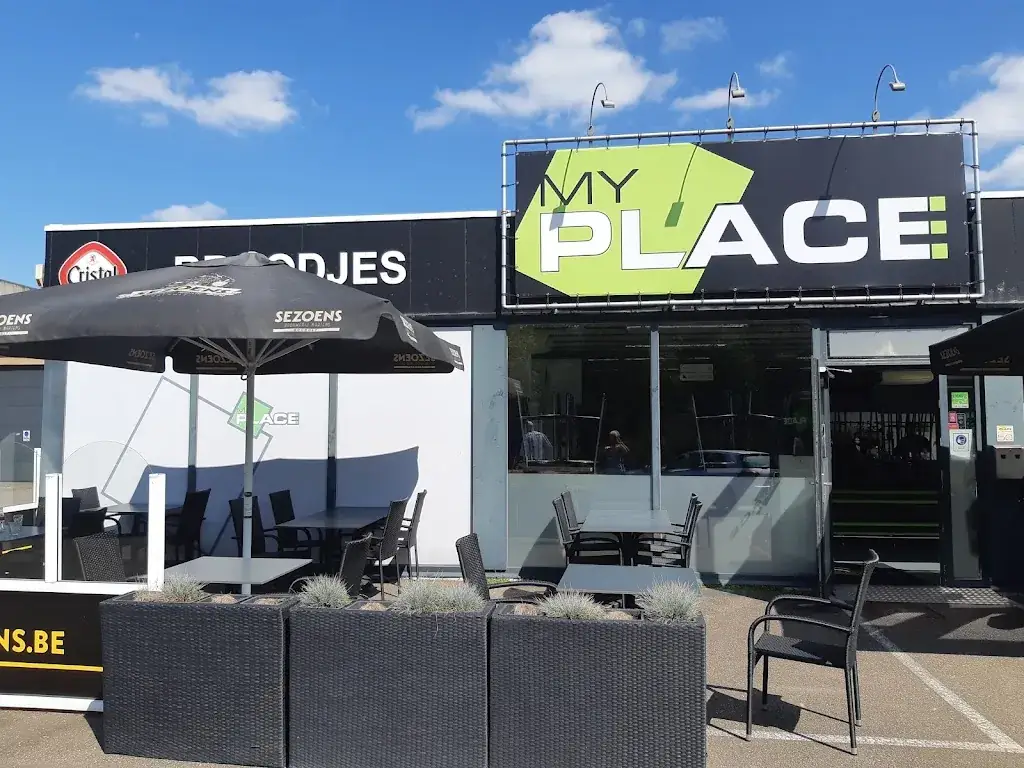 Broodjesbar My Place restaurant in Oudsbergen