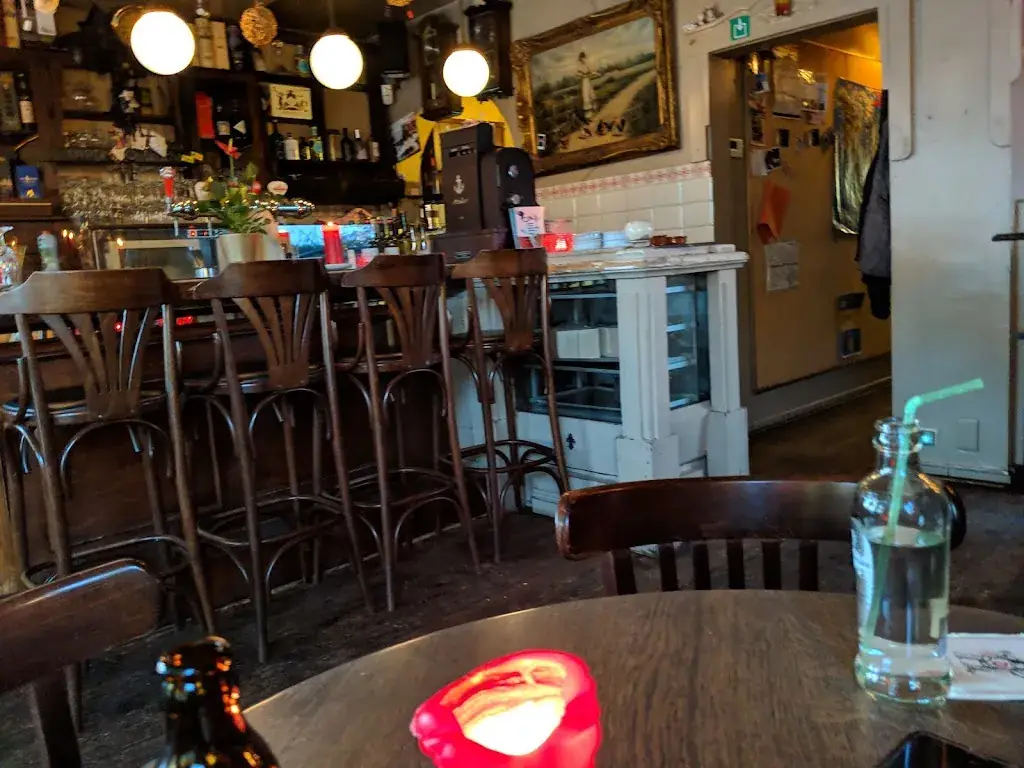 D'OP EAU restaurante en As