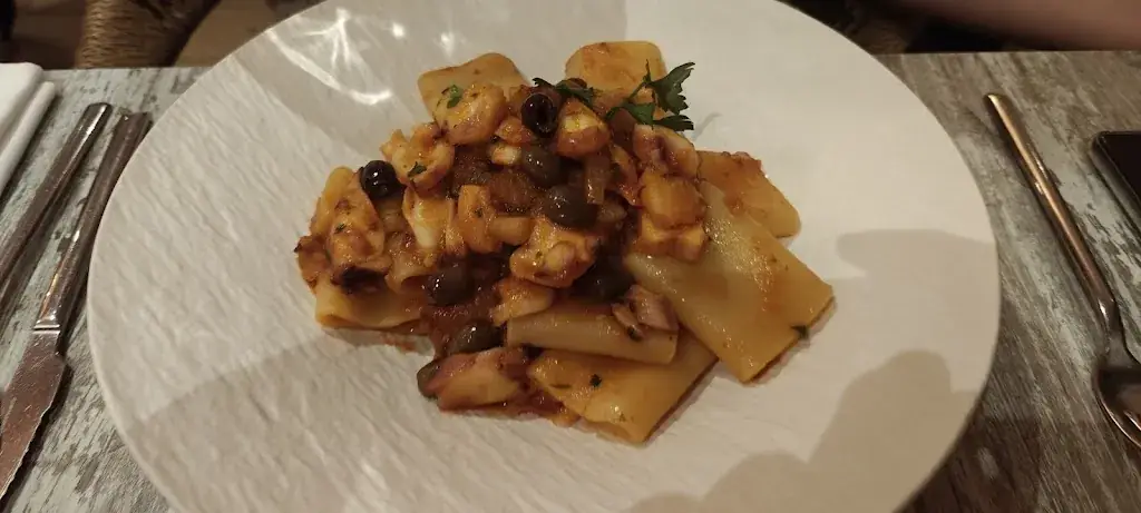 Peter De Clercq_La Cavallina_As_review