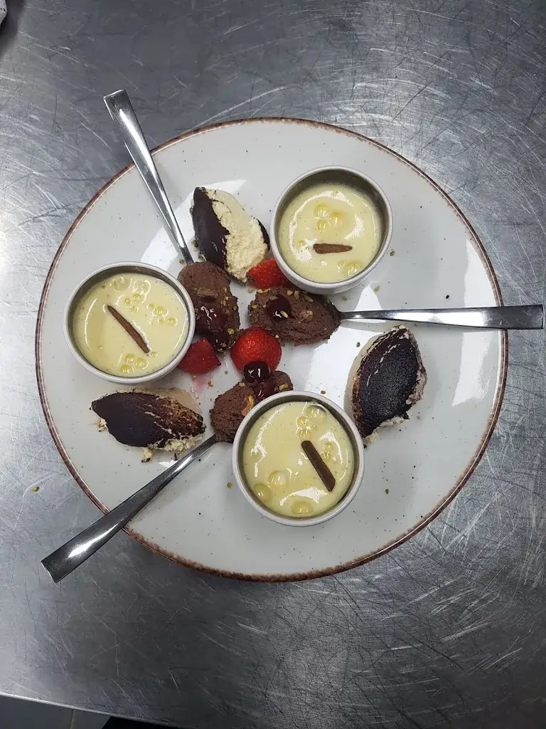 Menu_La Famiglia_As_image_8