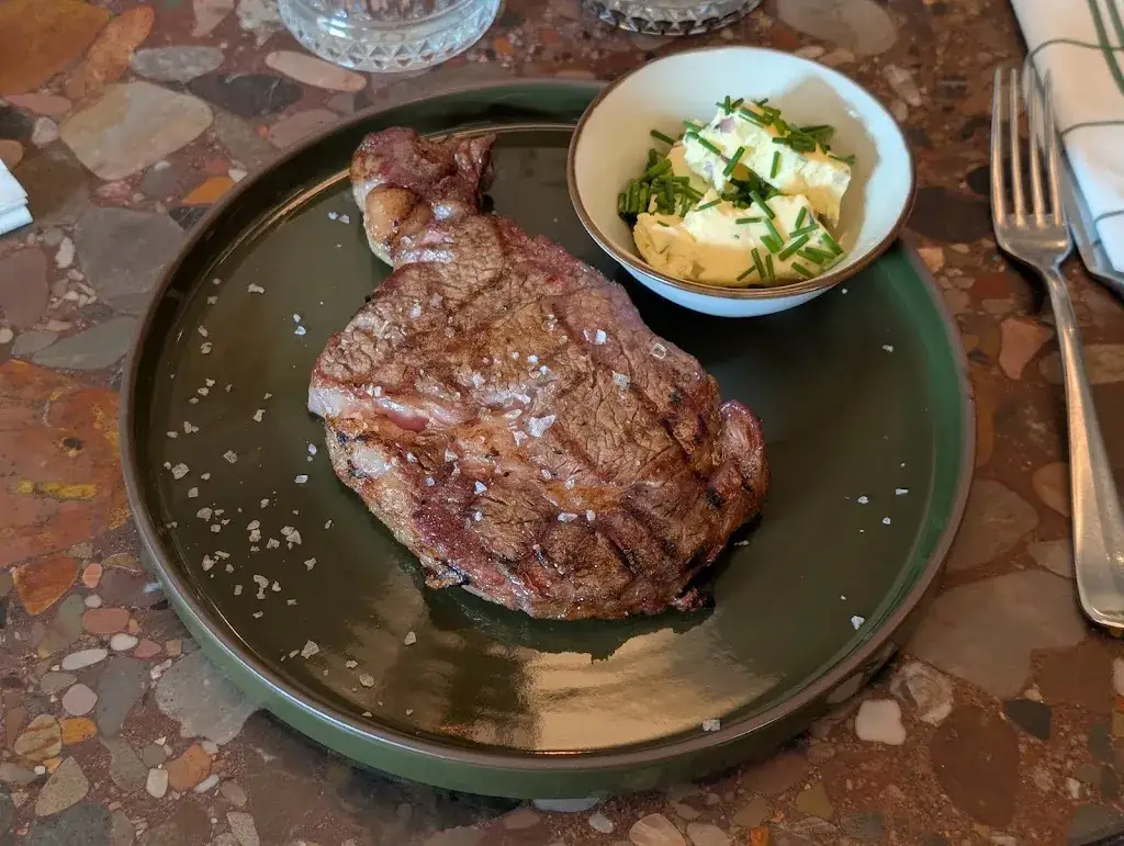 Michaël Peeters_Smowk_Oostende_reseña