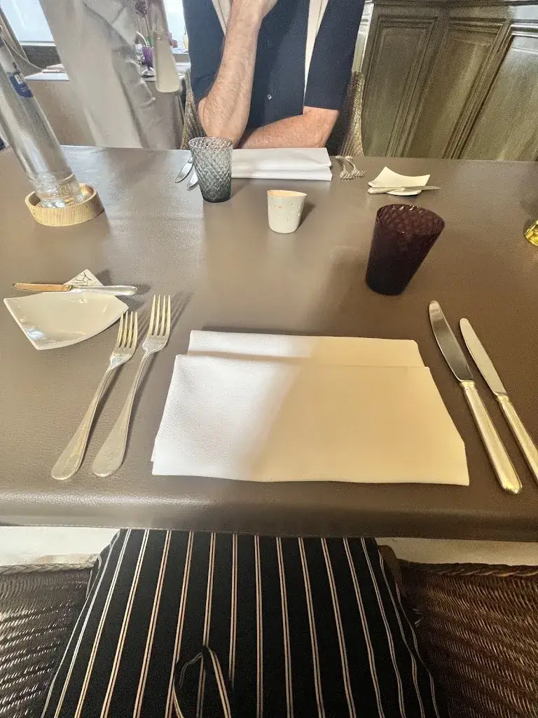 Fara Alias_Pegasus Restaurant_Poperinge_review