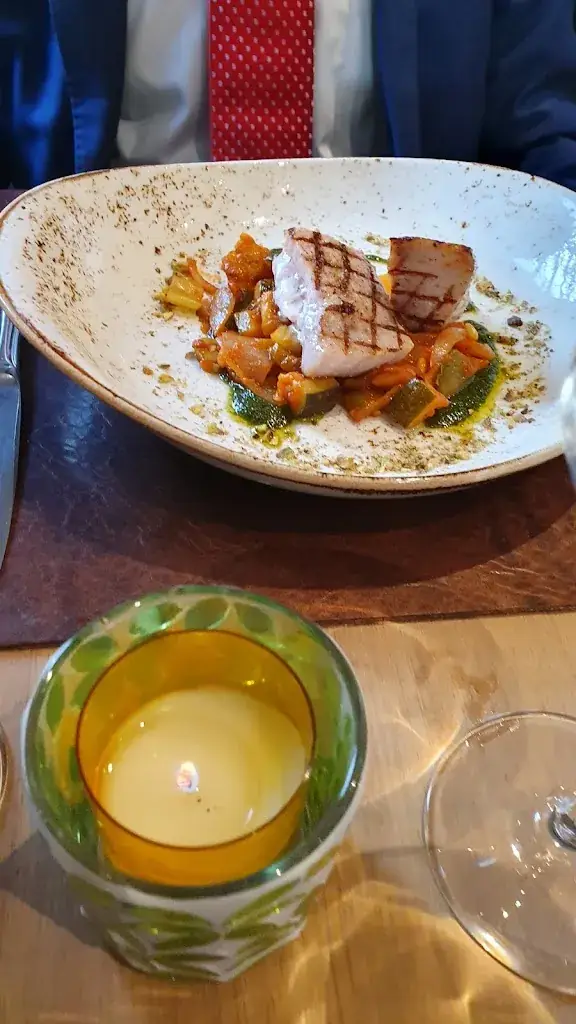 Chantal Van Hole_Bacchus_Putte_review