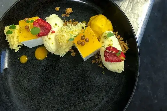 Bacchus_Putte_slider_image_3