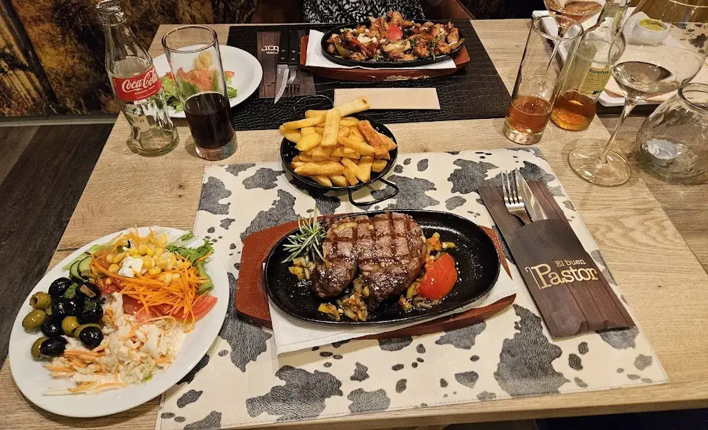 El buen pastor steakhouse_Peer_slider_image_3