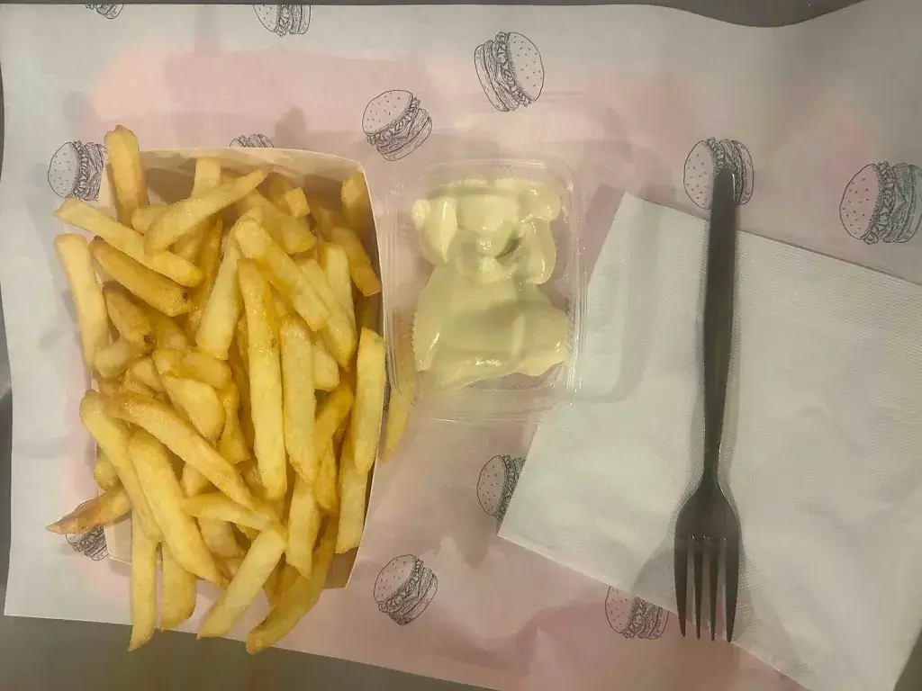 Sara Hendricks_Frituur dorpshuys_Peer_review