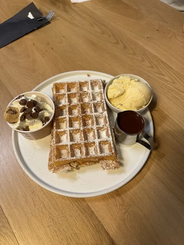 James Crossland_Vanille & Co_Peer_review