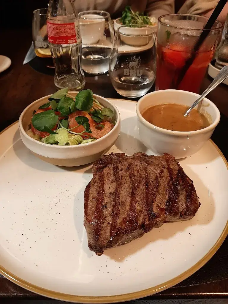 Steffi Moens_Donné_Puurs-Sint-Amands_review