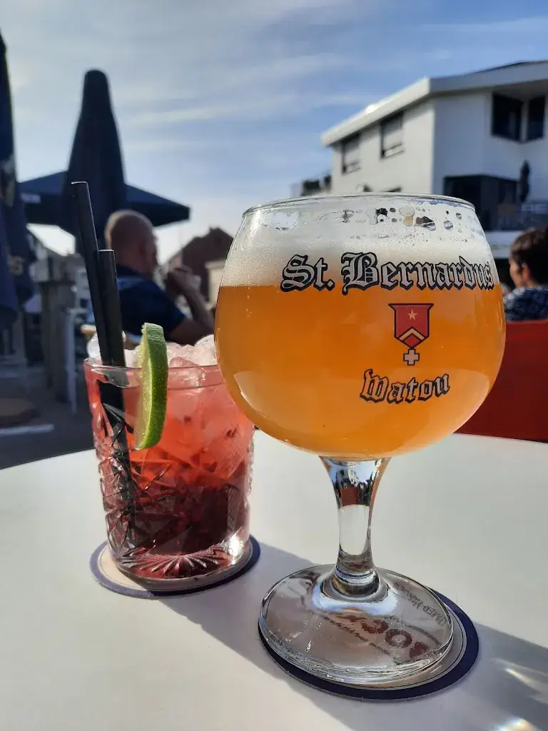 Amelie_Retie_slider_image_2