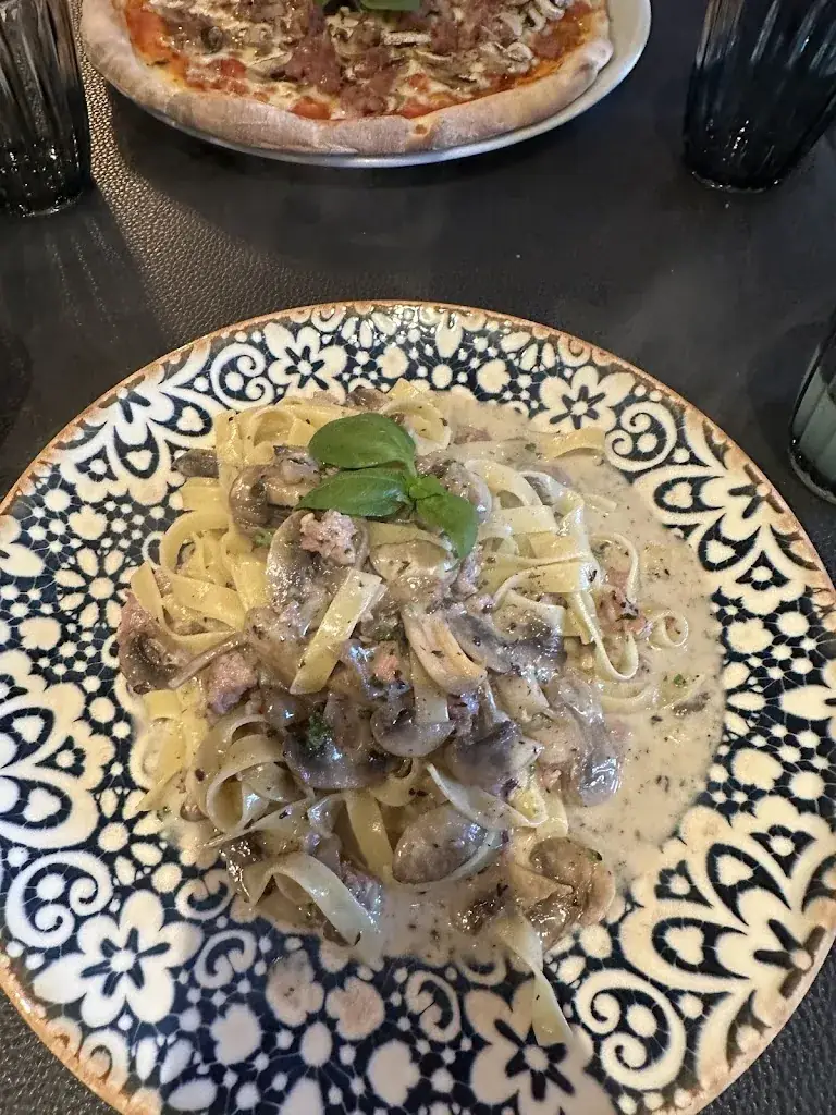 Nicola Perry_Osteria ETNA_Roeselare_avis