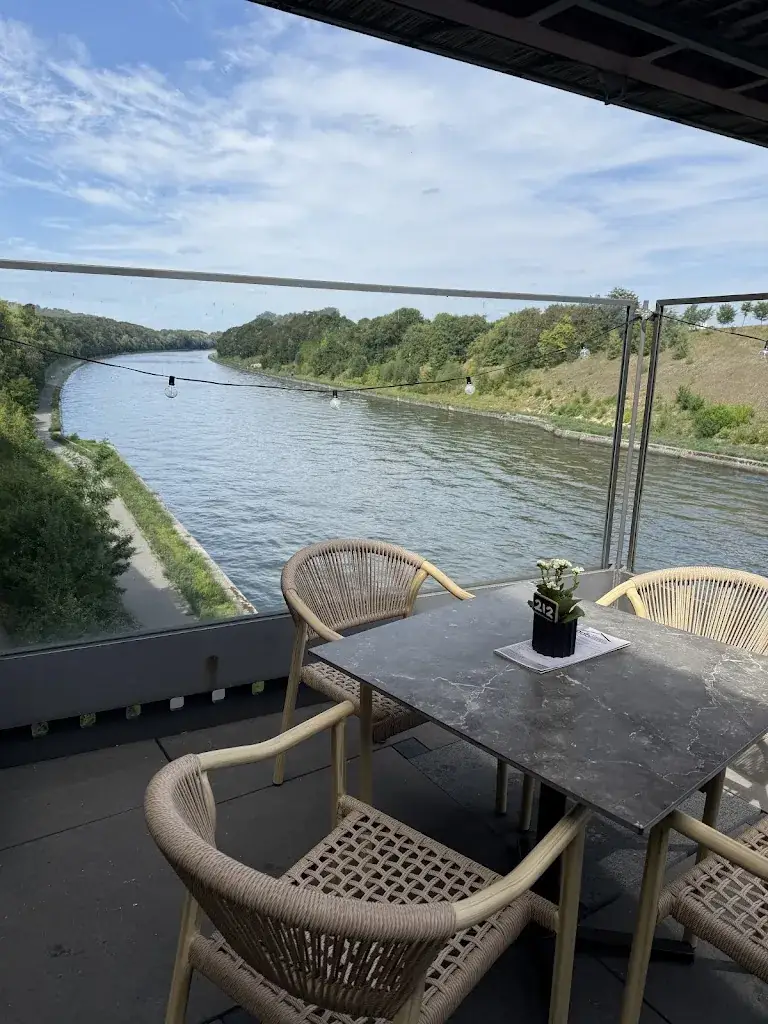 Onder de Brug_Riemst_slider_image_1