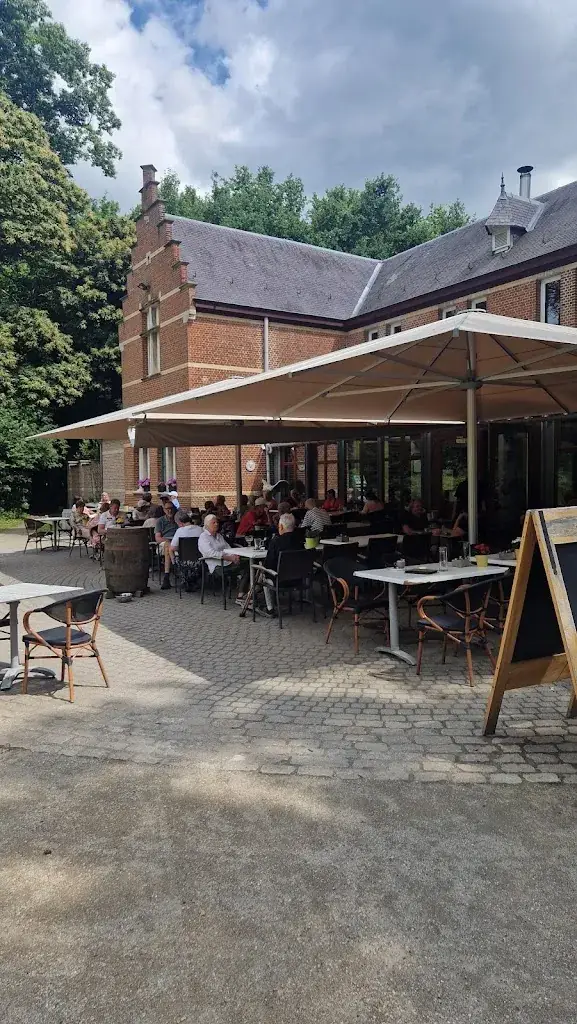 Denise Grimsley_Remise Vrieselhof_Ranst_reseña