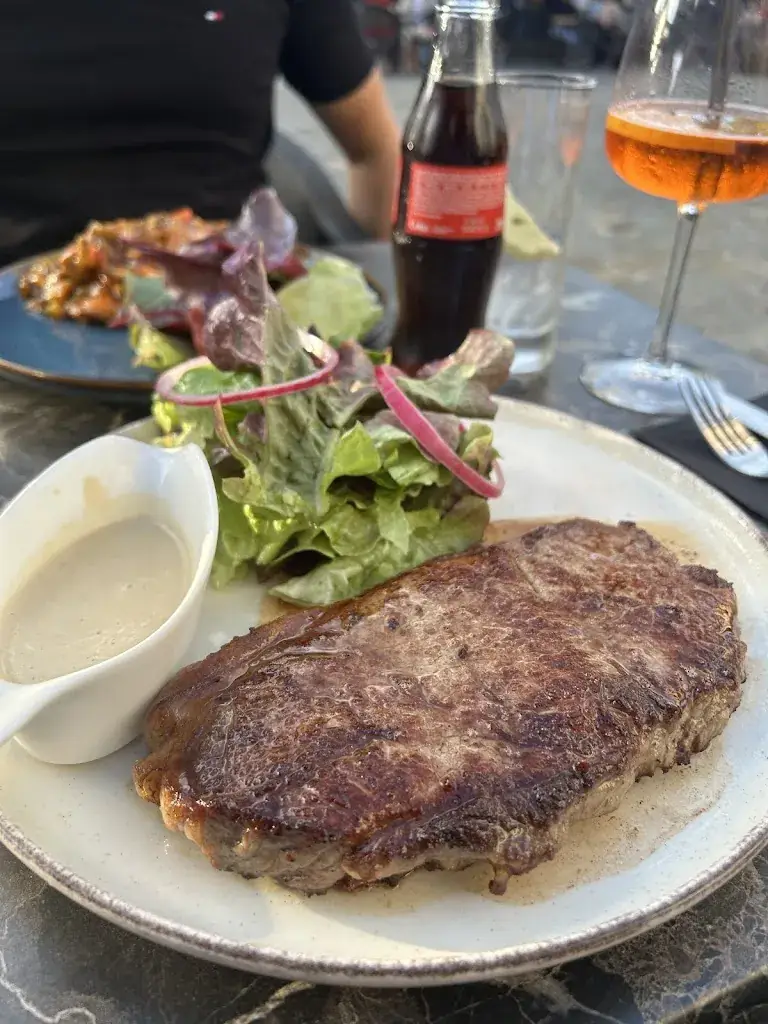 Alizée Bourgeois_The Tower_Ronse_review