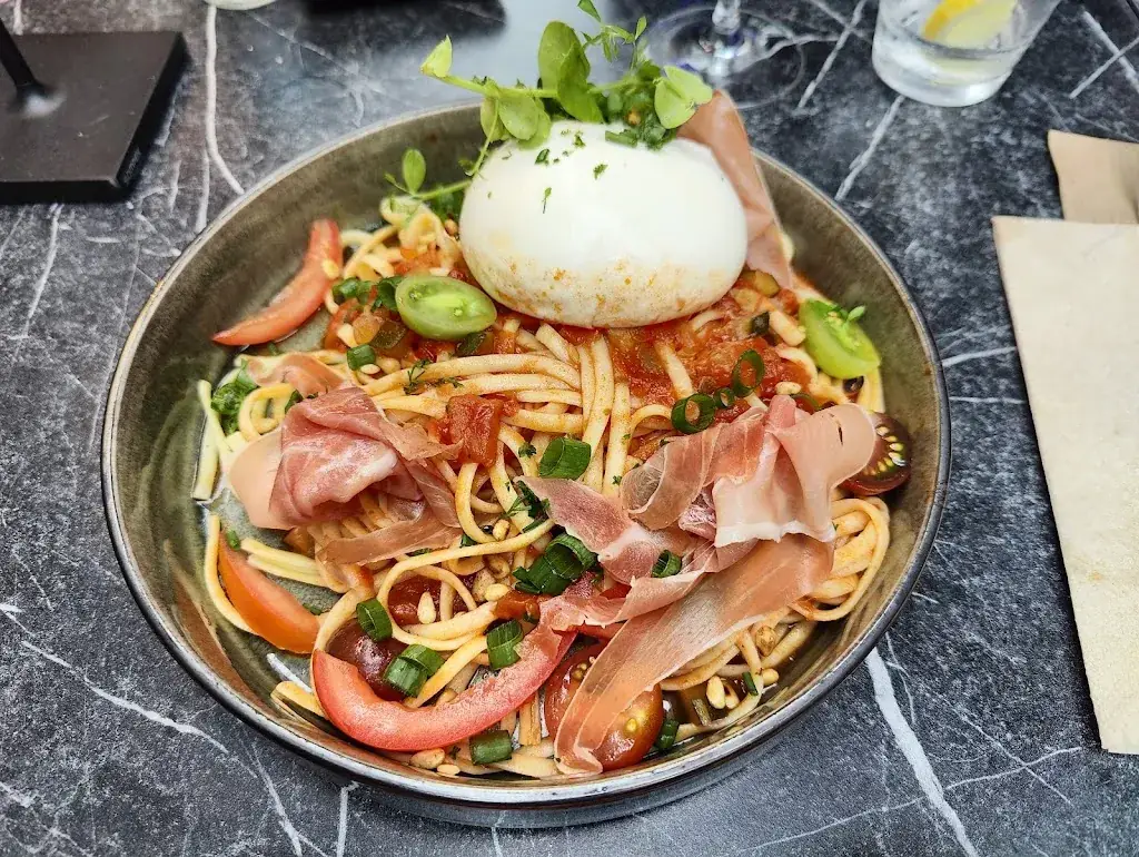 The Backyard - Ronse_Ronse_slider_image_3