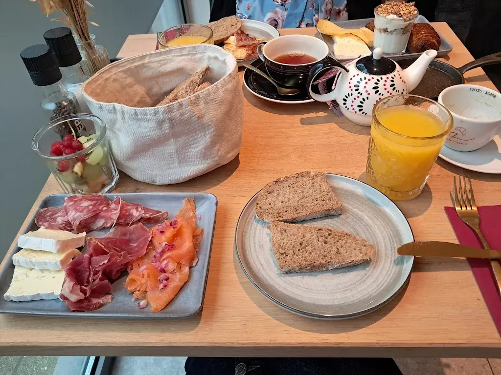 Liz ontbijt & lunch_Schelle_slider_image_2