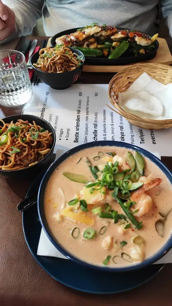 Menu_Sushi Town_Schelle_image_7