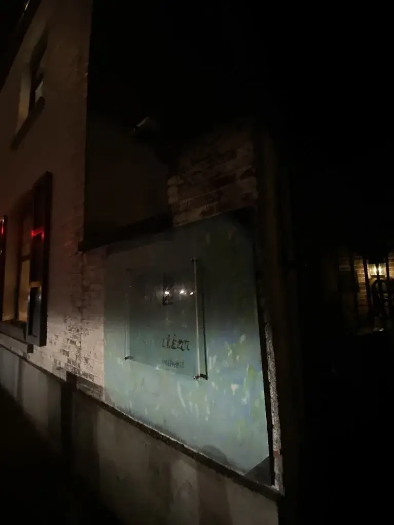 Y K_De Laurier_Bierbeek_review