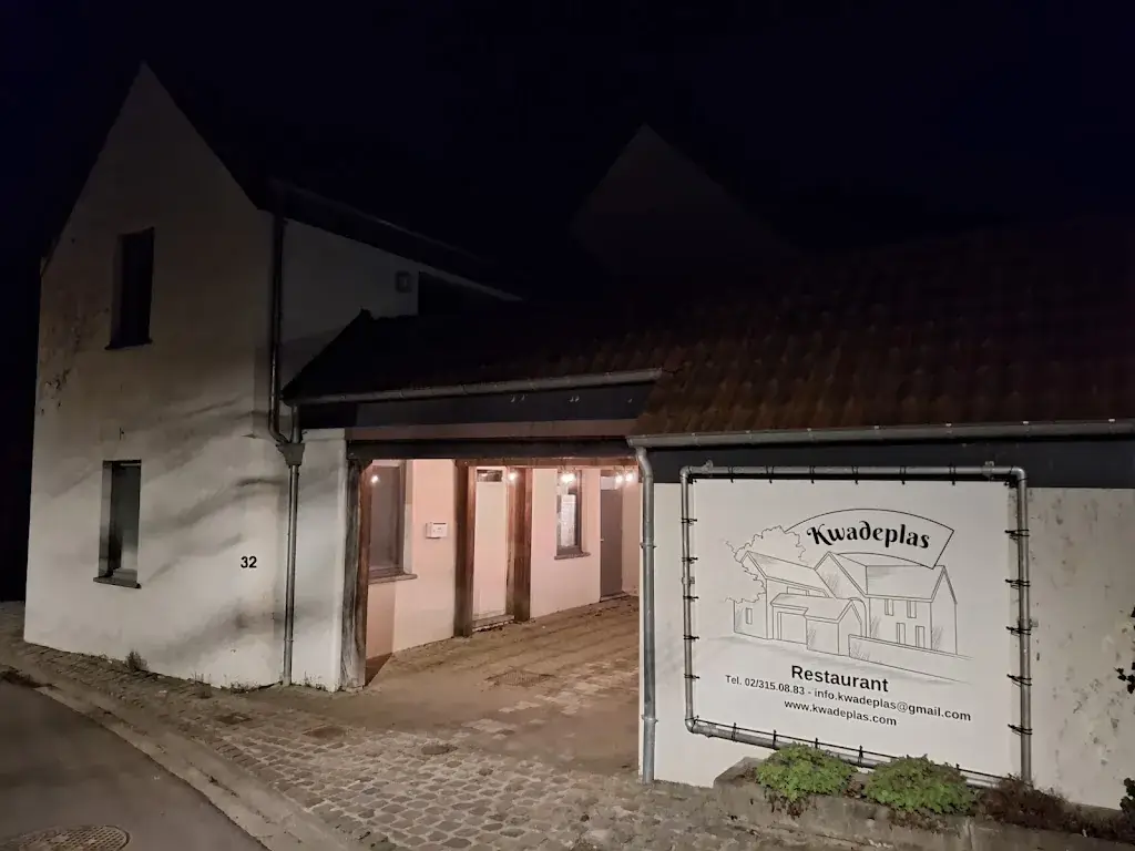 Rik Jacobs_Kwadeplas_Sint-Genesius-Rode_review