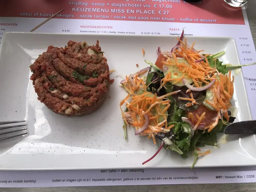 Mireille Deslyper_Missenplace_Brugge_avis