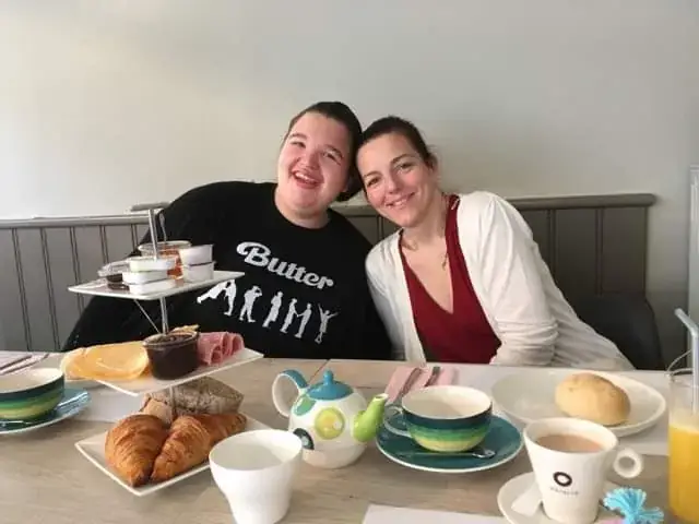 Cindy Desmet_Missenplace_Brugge_avis