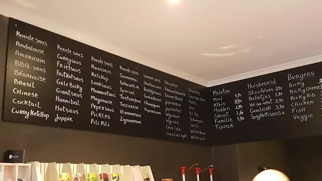 Dew Driessen_Frituur Tom en Els_Lierde_reseña