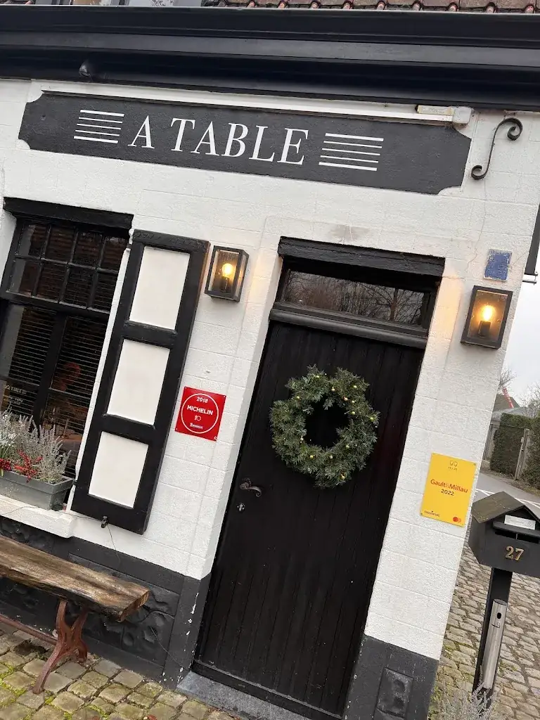 Ina Serres_A Table_Sint-Martens-Latem_Bewertung