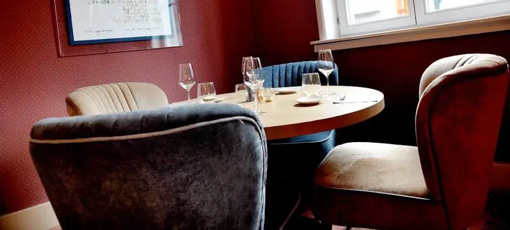 August restaurant à Lennik