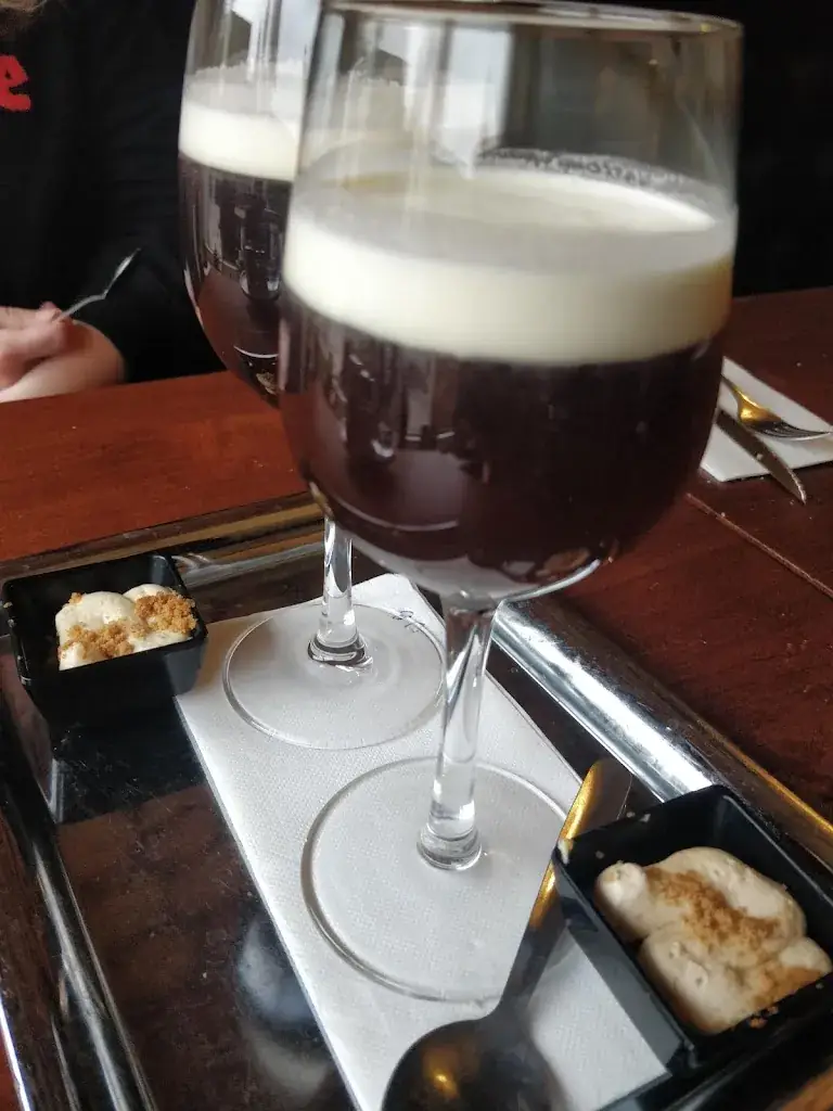 Robin Hufton_Bolle & Co_Stabroek_review