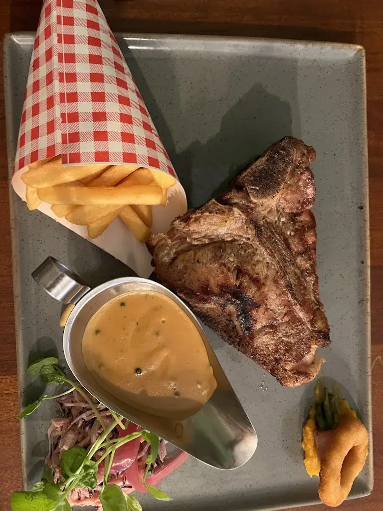 nami oyamada_Bolle & Co_Stabroek_review