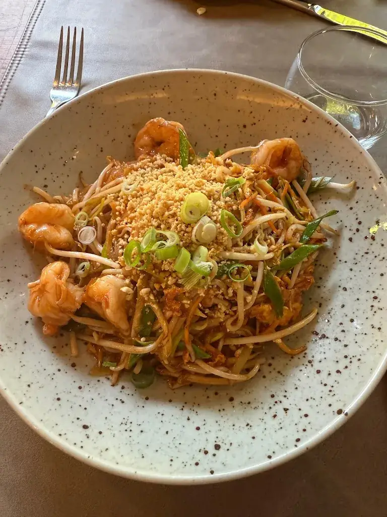 Fed_Laan Thai Stabroek_Stabroek_reseña