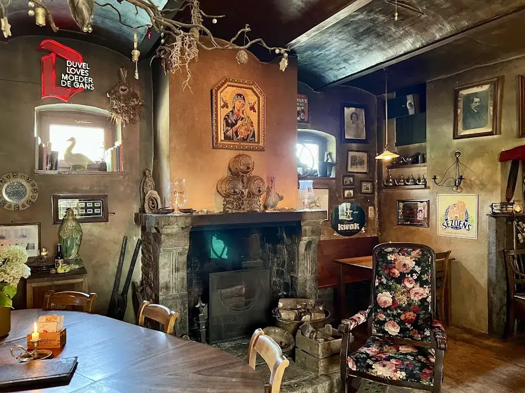 Ton Kuipers_Herberg Moeder de Gans_Voeren_avis