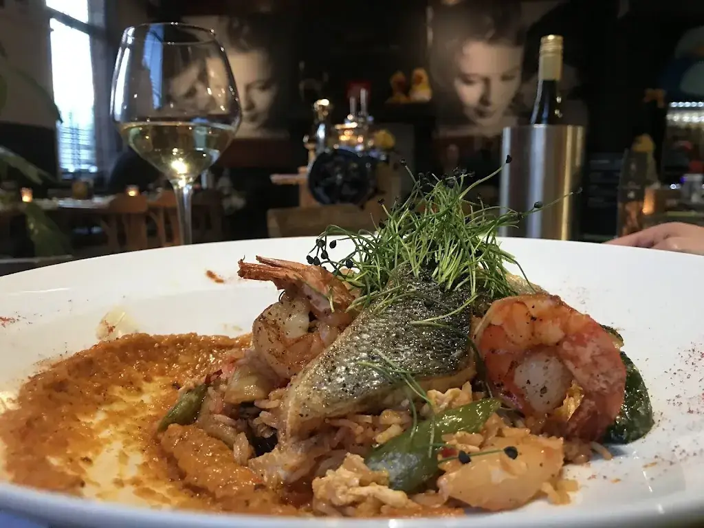 Filip Huygens_Bapas - bistro bar_Temse_review