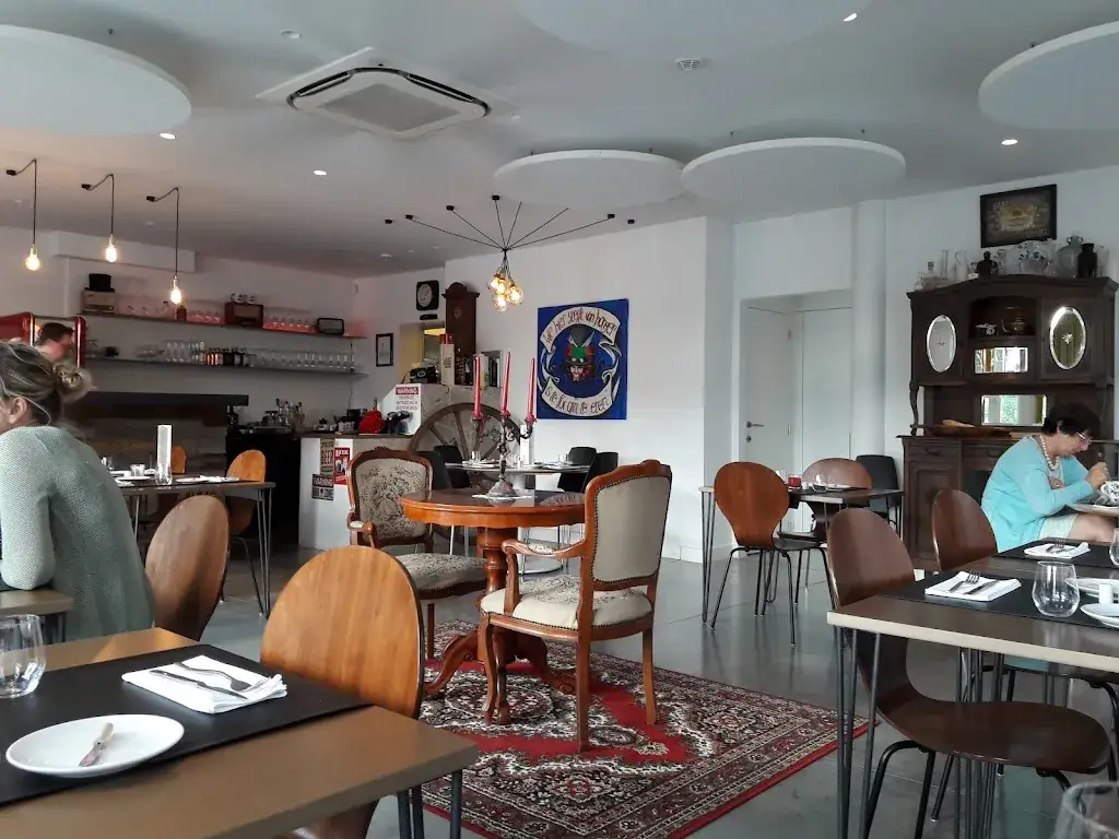 Uncle T'S_Temse_slider_image_1