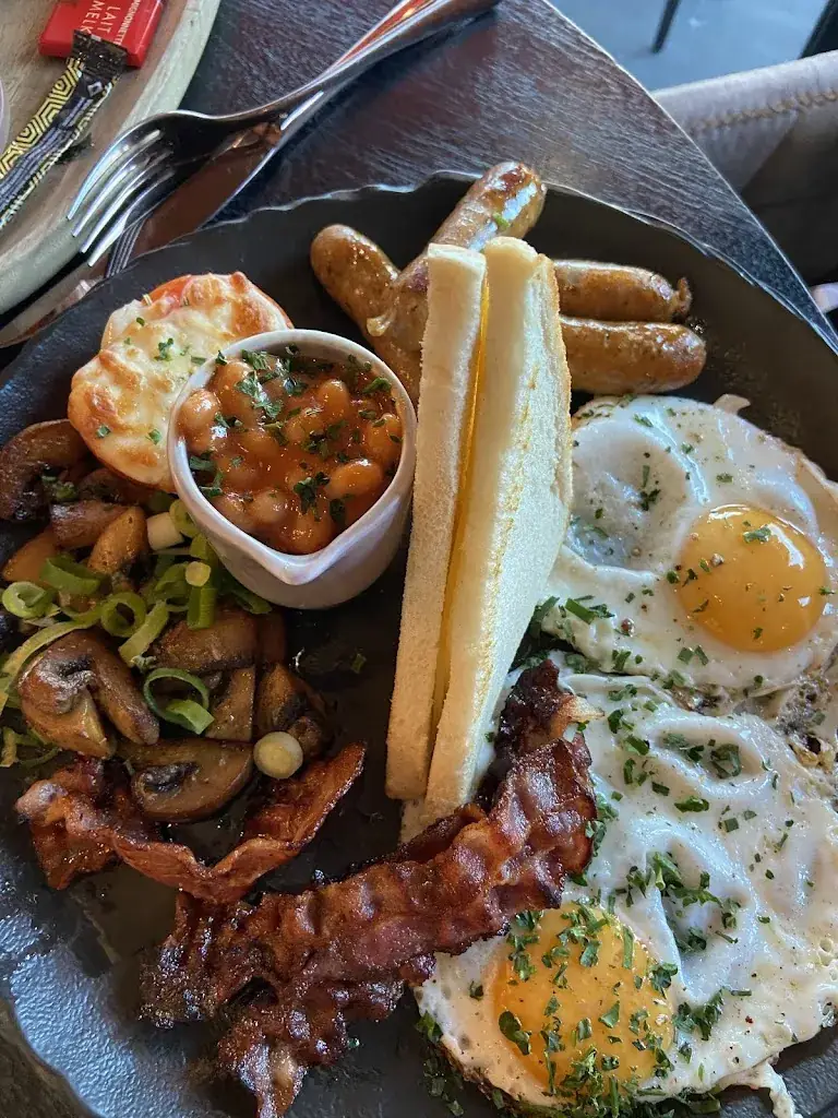 MamaShark Vlogs_De Oude Post_Tessenderlo-Ham_avis