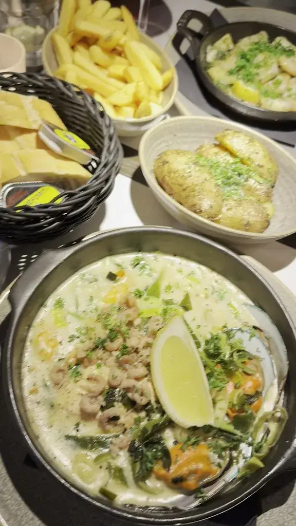 Ishan Akshat_De Pottekijker_Antwerpen_reseña