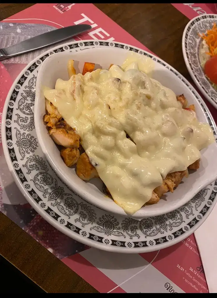 Marco “epicurean, epicúreo,”_Pita Ramses II_Tielt_review