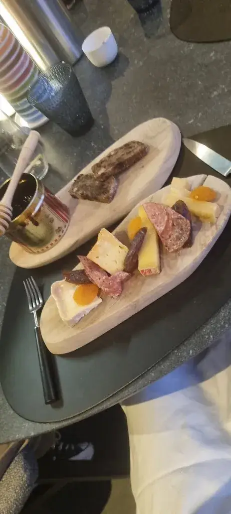 Kevin Seghers_kokOvin_Sint-Niklaas_review