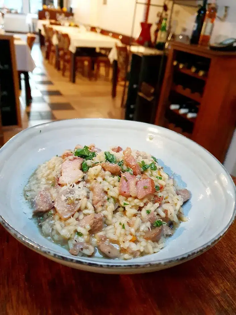 Dalmacija_Sint-Niklaas_slider_image_3