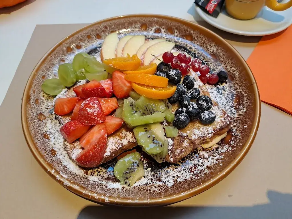 G. G.E._Tartinneke_Sint-Niklaas_review