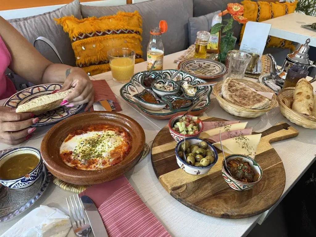 S G_Magreb Breakfast Lunch and Dinner_Beringen_review