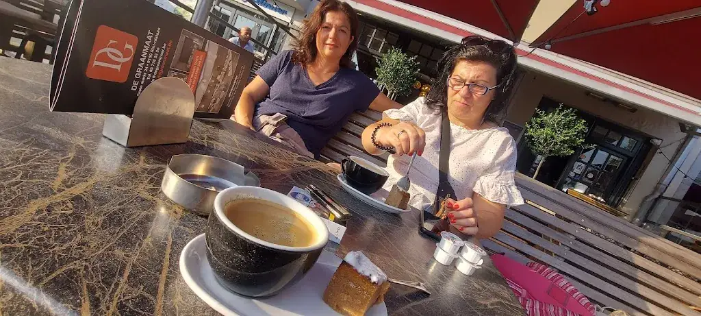 Maciej Tomaszewski_De Graanmaat_Sint-Niklaas_avis