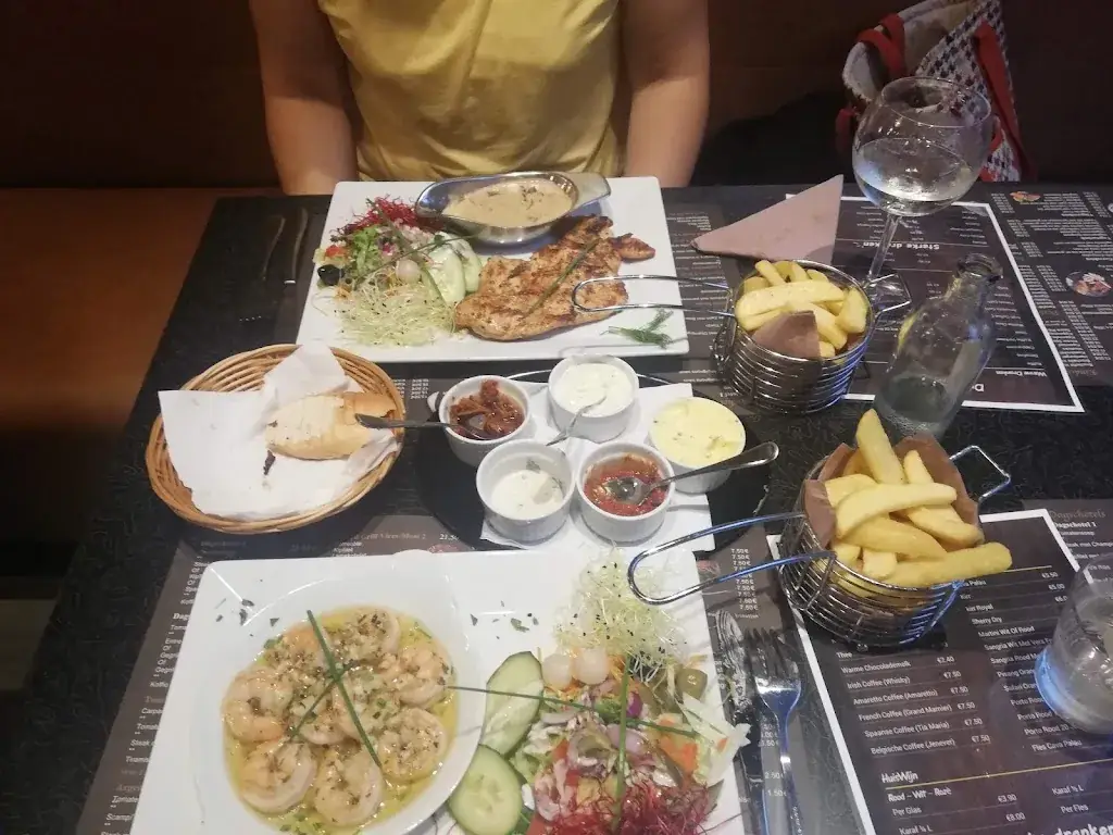 Eyana Abboud_La bouffe_Sint-Niklaas_review