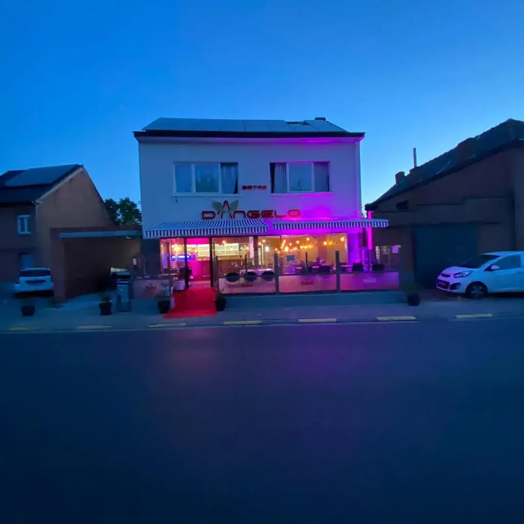 D'Angelo_Tremelo_slider_image_3